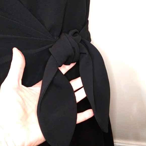 Diane Von Furstenberg Bella Black Sparkly Beaded, Surplice Bodice Cocktail Dress - Picture 8 of 16